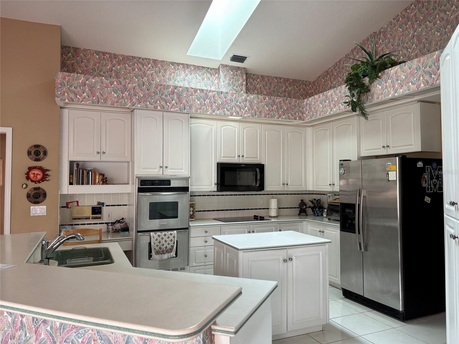 CROSS POINTE - Residential