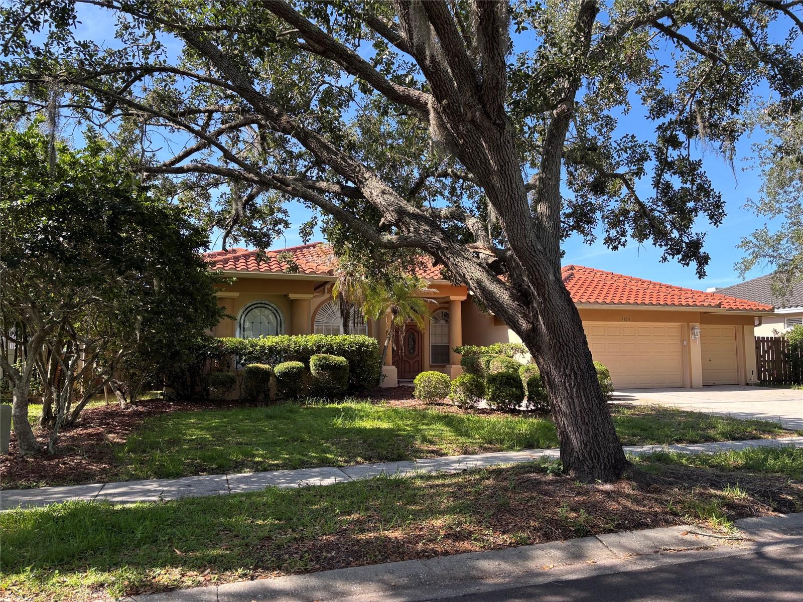 CROSS POINTE - Residential