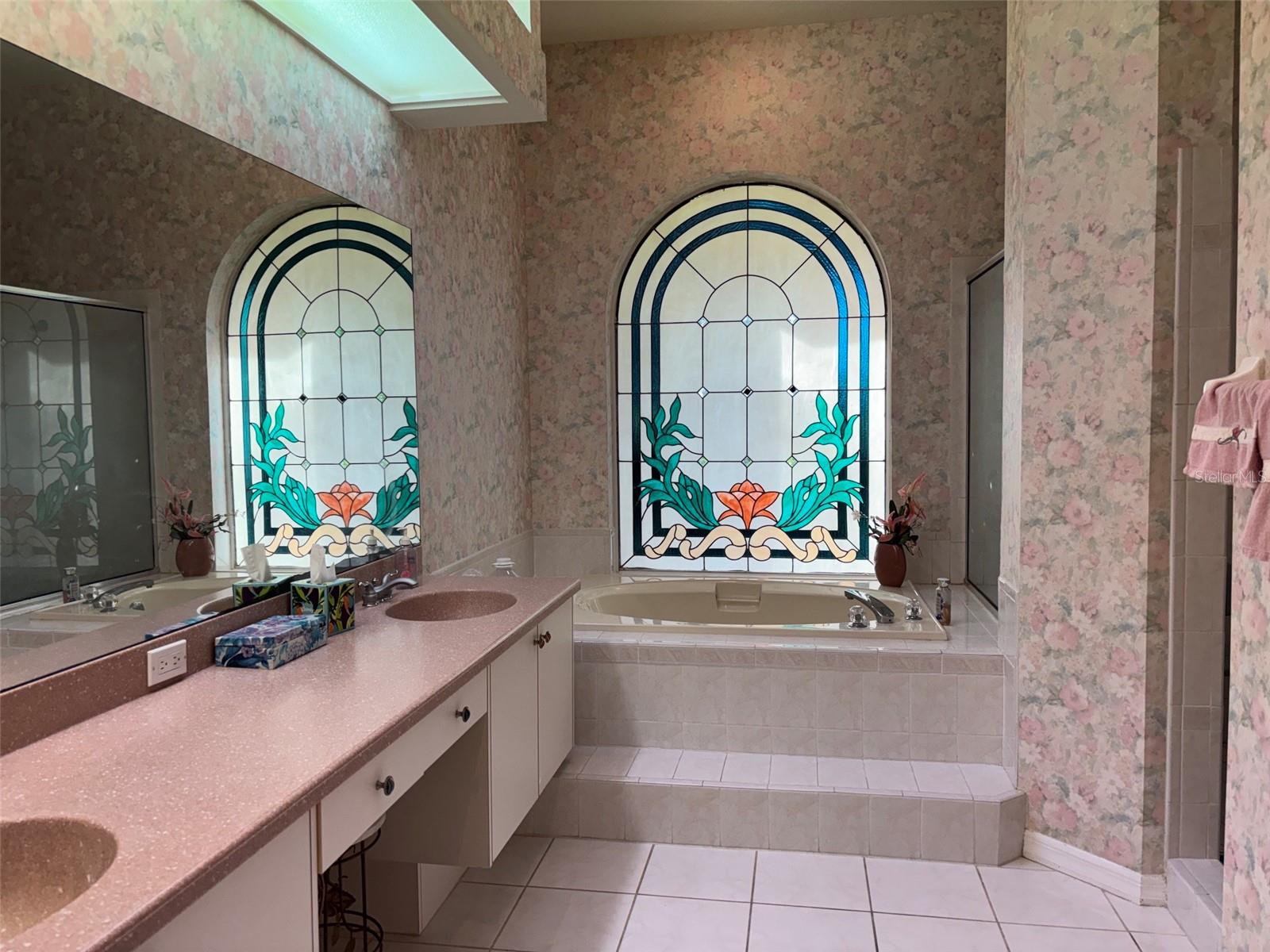 CROSS POINTE - Residential