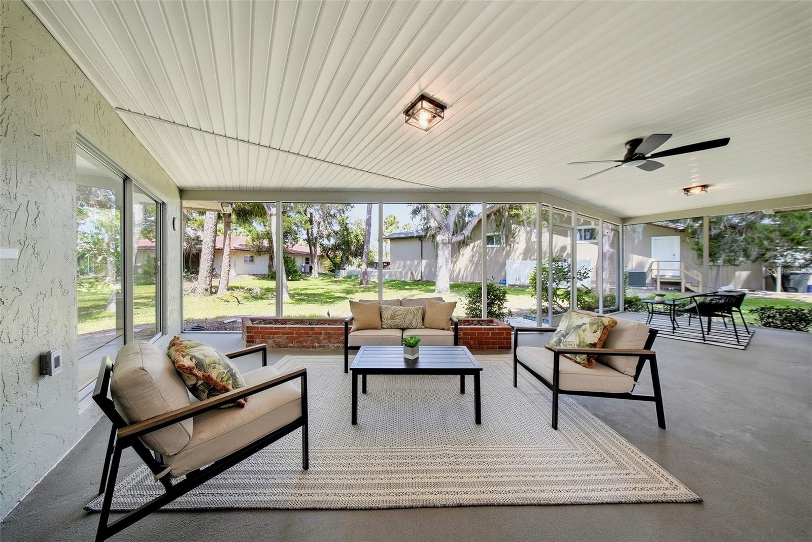 GULF HARBORS WOODLANDS - Residential