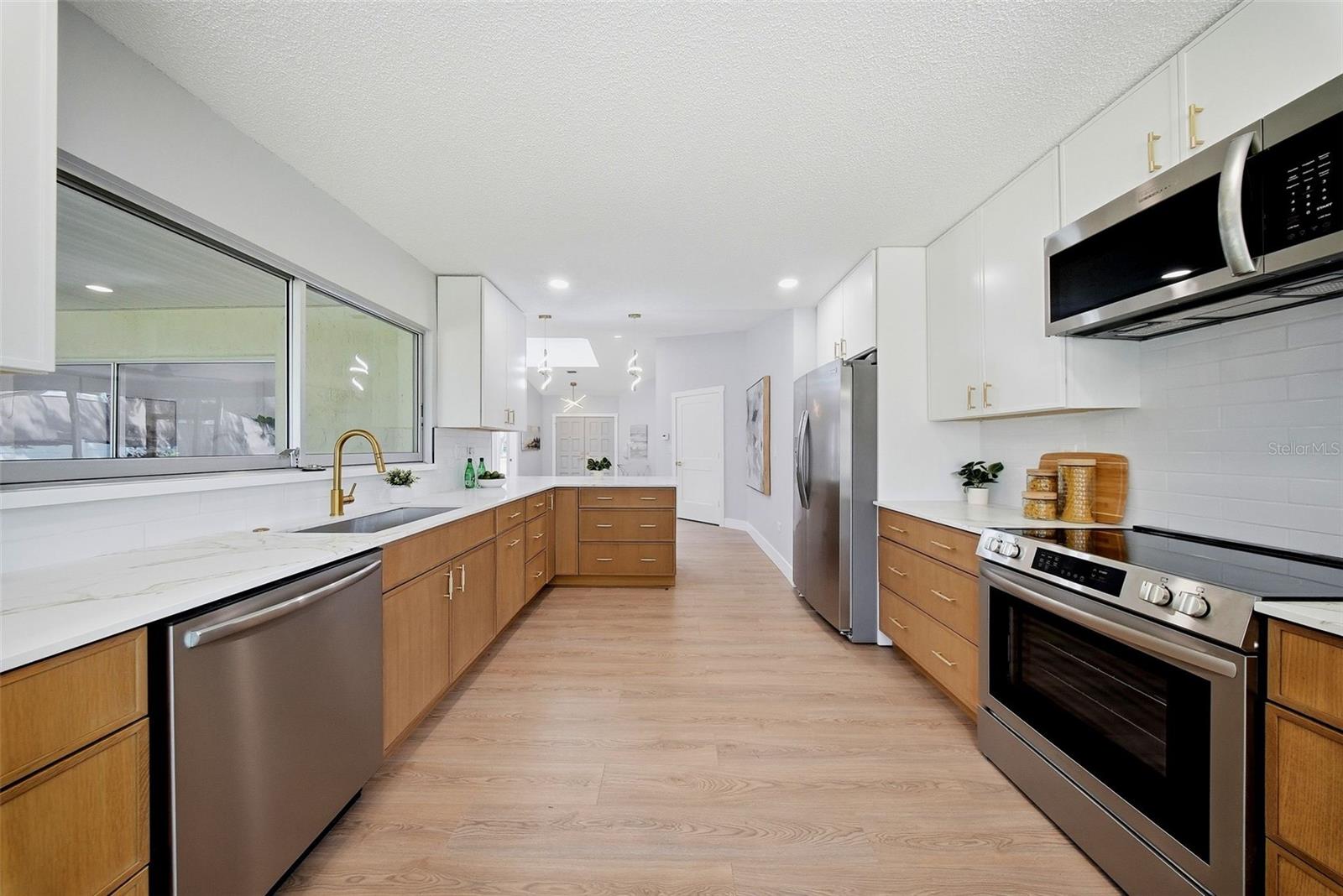 GULF HARBORS WOODLANDS - Residential