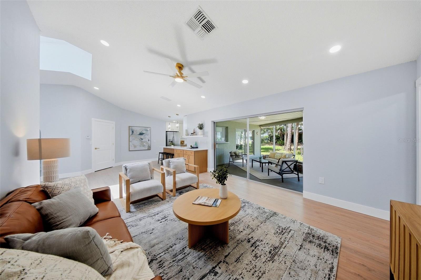 GULF HARBORS WOODLANDS - Residential