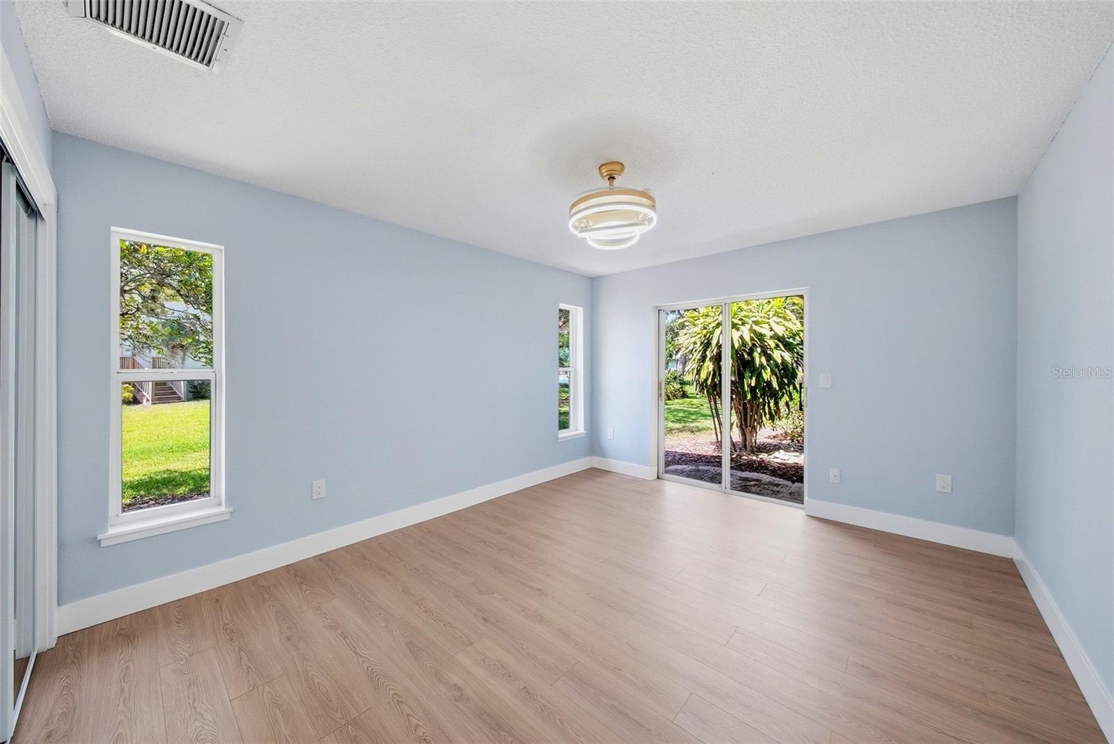 GULF HARBORS WOODLANDS - Residential