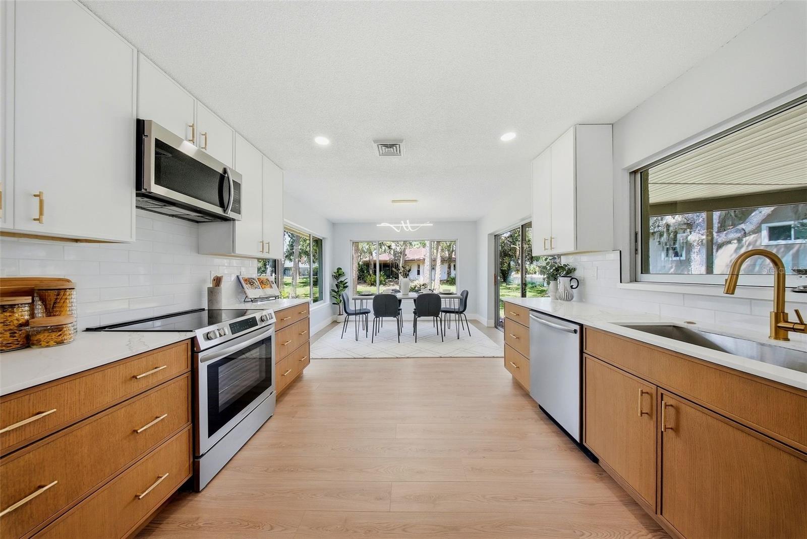 GULF HARBORS WOODLANDS - Residential