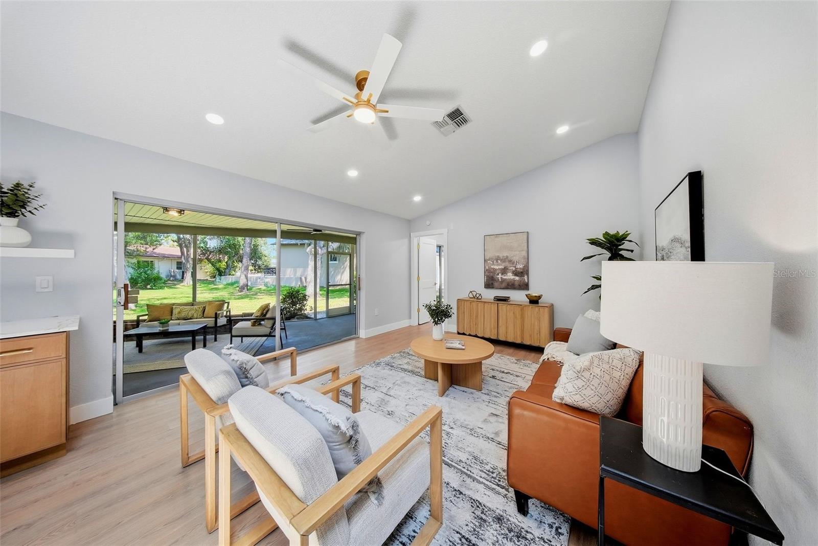 GULF HARBORS WOODLANDS - Residential