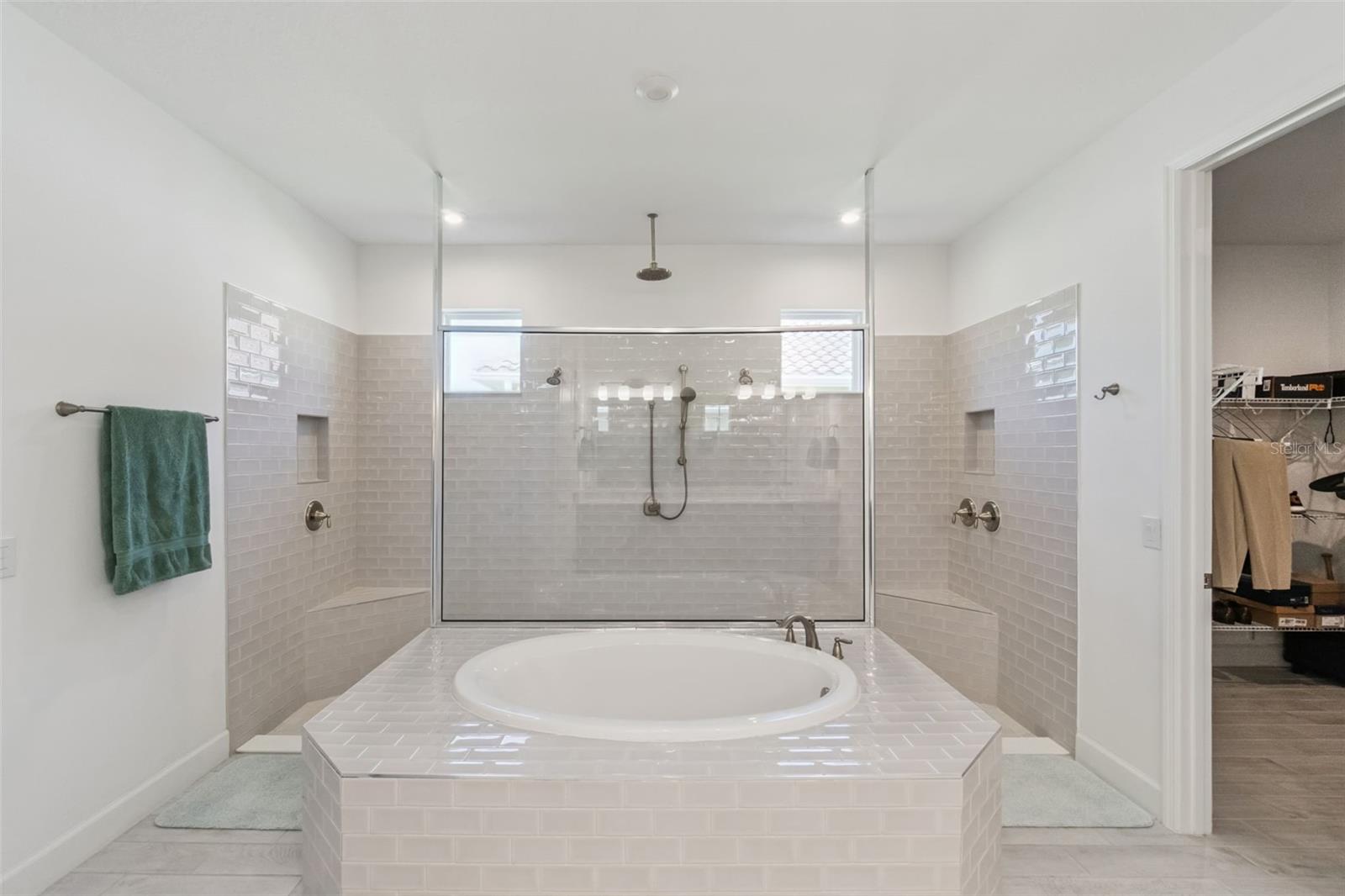 BELLALAGO PH 4K - Residential