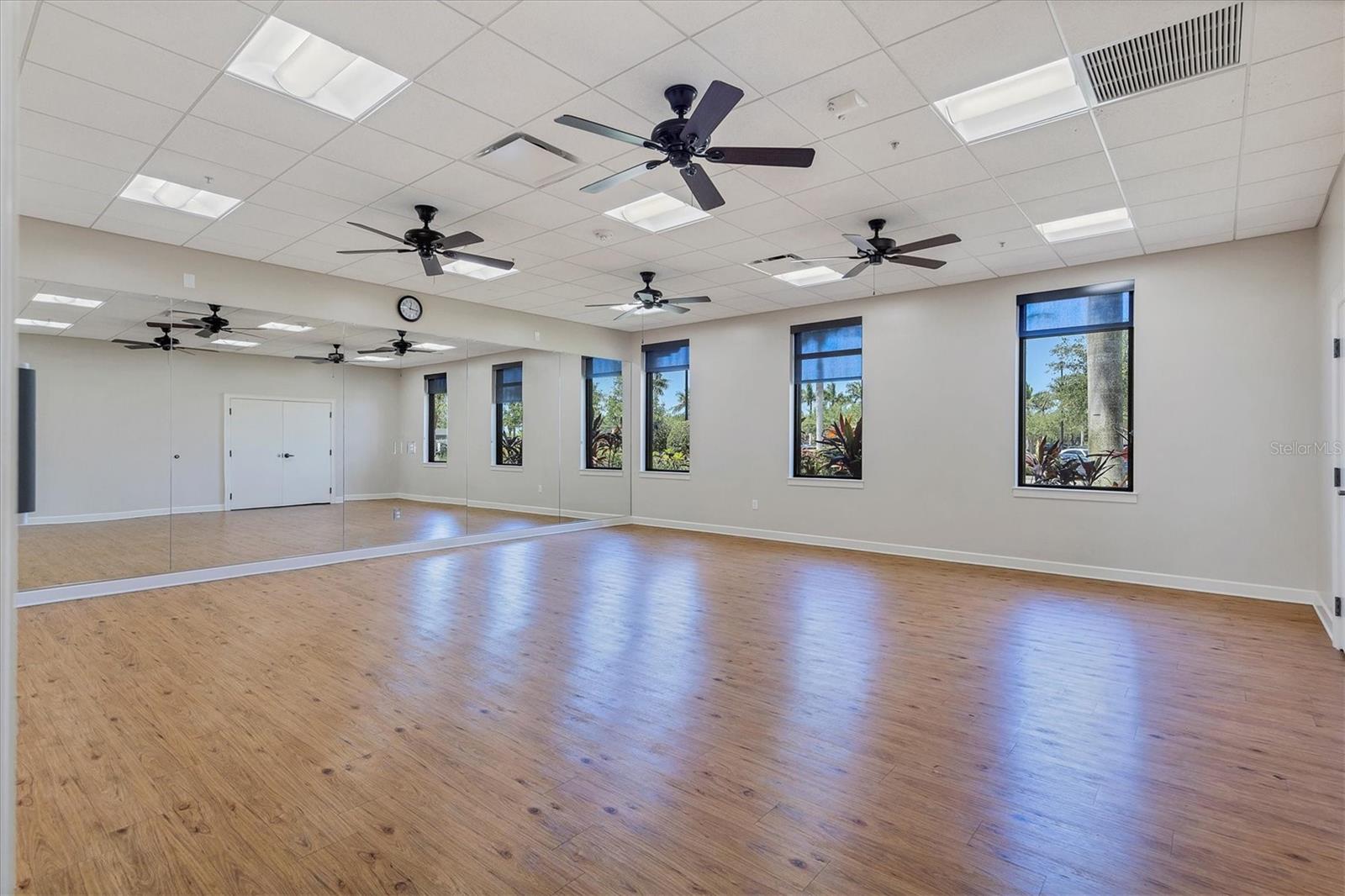 SARASOTA NATIONAL PH 8 - Residential