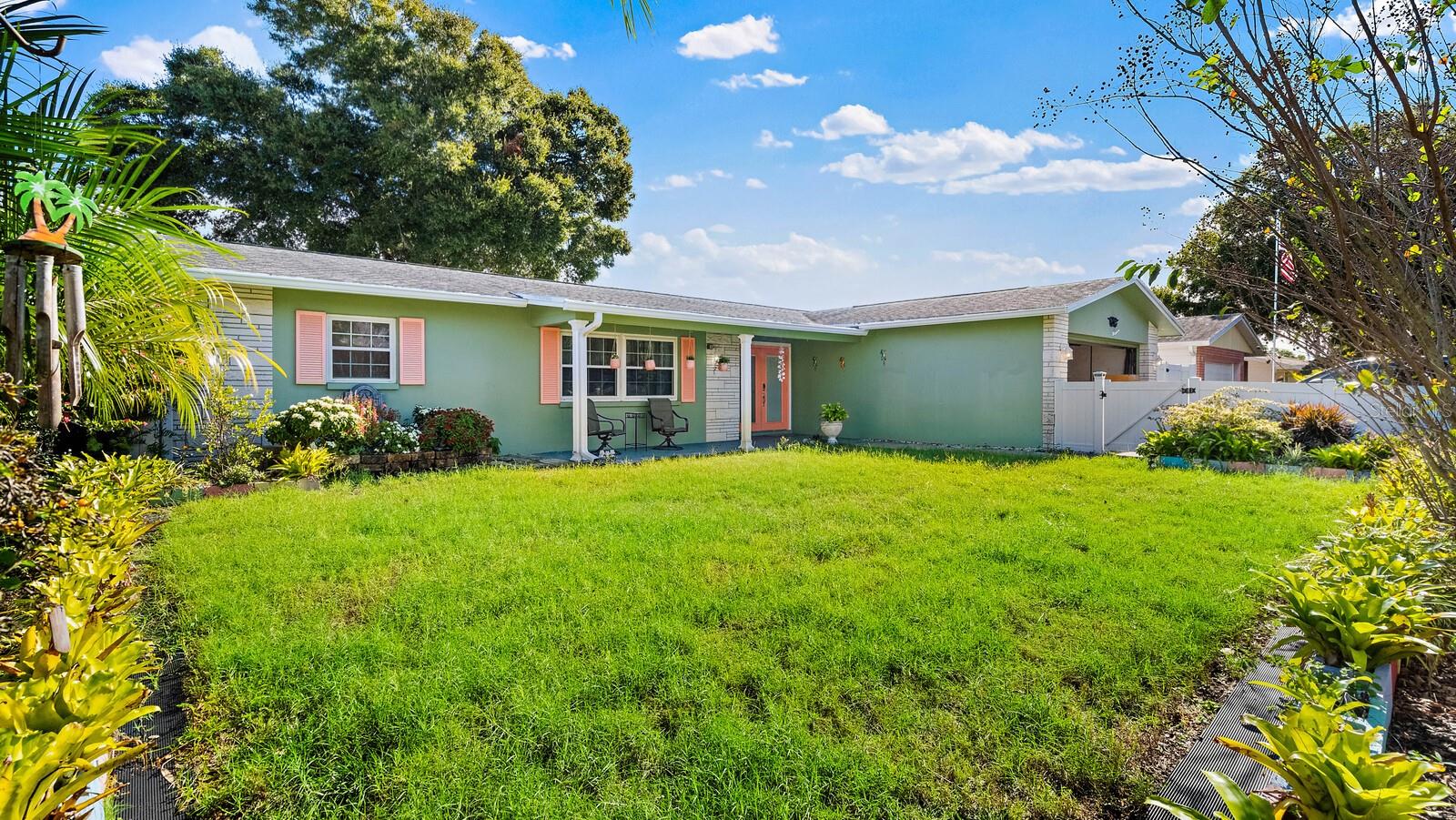 Welcome to 12859 Ridge Rd — Florida living at its finest.
This 1,648 sq ft Largo gem checks every box. The open kitchen flows seamlessly into the main living area, perfect for entertaining or everyday ease. A resurfaced pool anchors the backyard, your own private retreat ready for sun season. A generous bonus space gives you the flexibility to use it as a home office, guest room, or fourth bedroom, whatever fits your life.
Centrally located in the heart of Largo, you're minutes from Indian Rocks Beach, top dining, and all the shopping you need. Come see it before it's gone.