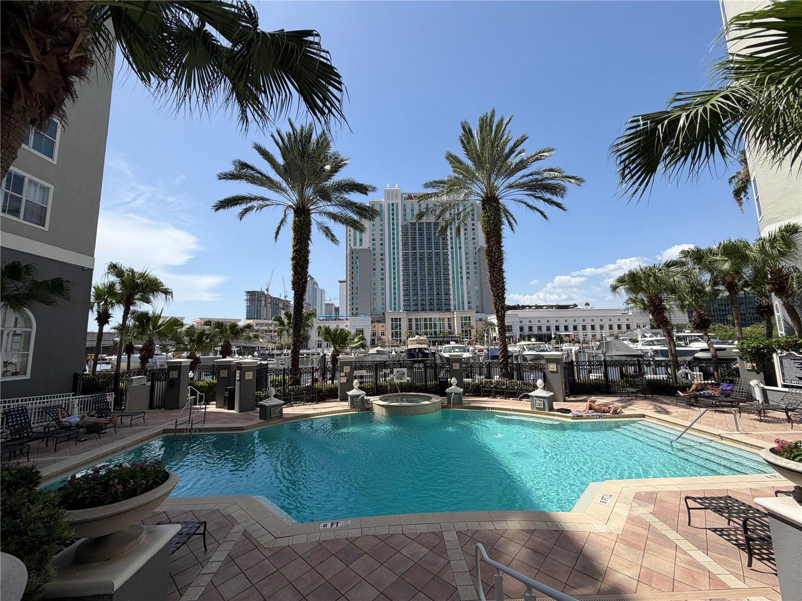PARKCREST HARBOUR ISLAND CONDO - Residential