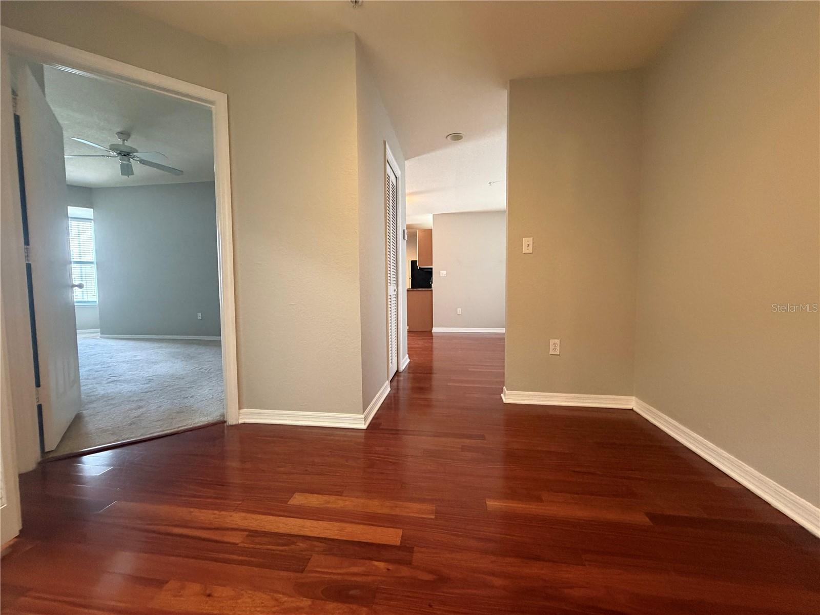 PARKCREST HARBOUR ISLAND CONDO - Residential
