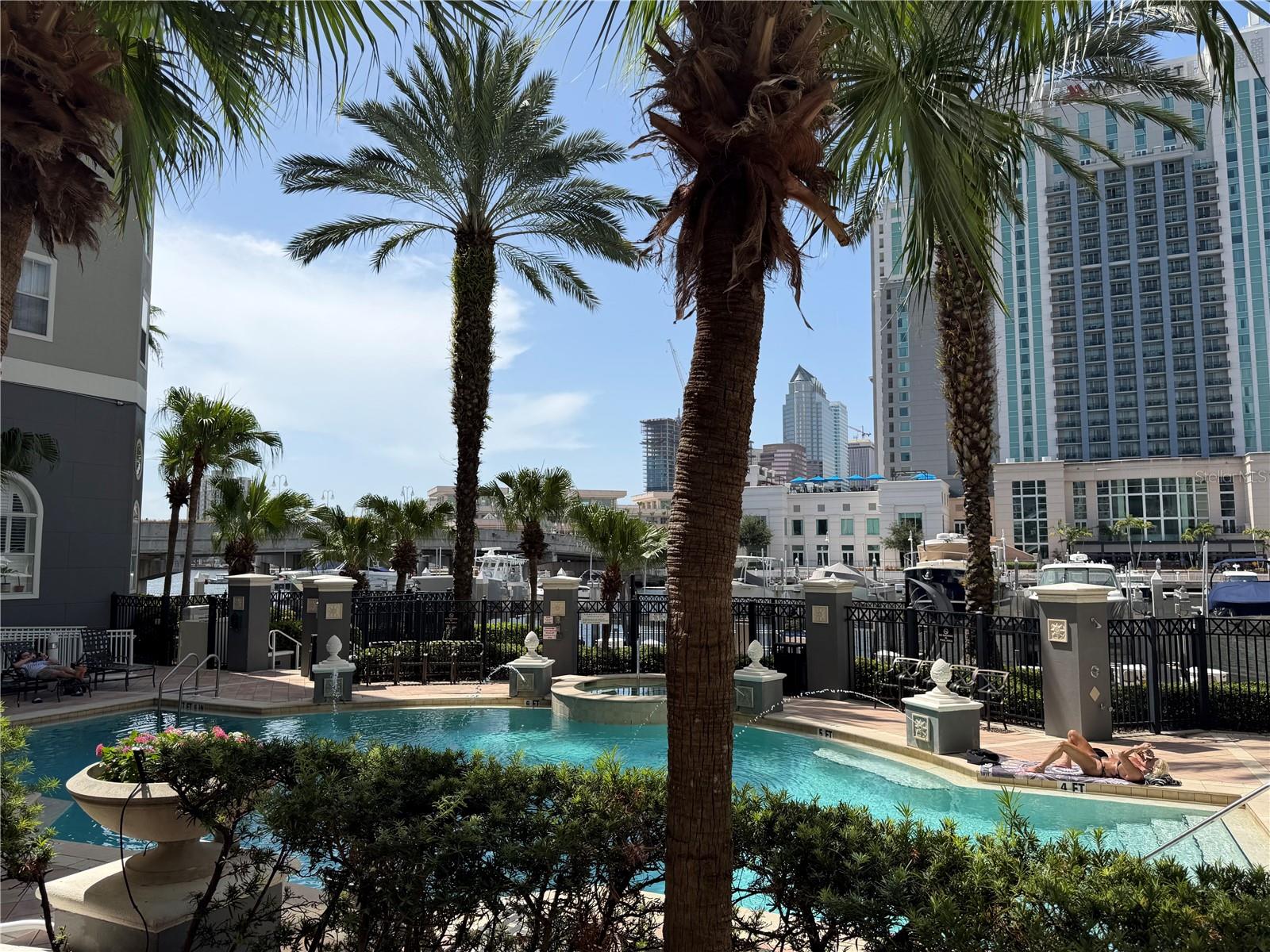 PARKCREST HARBOUR ISLAND CONDO - Residential