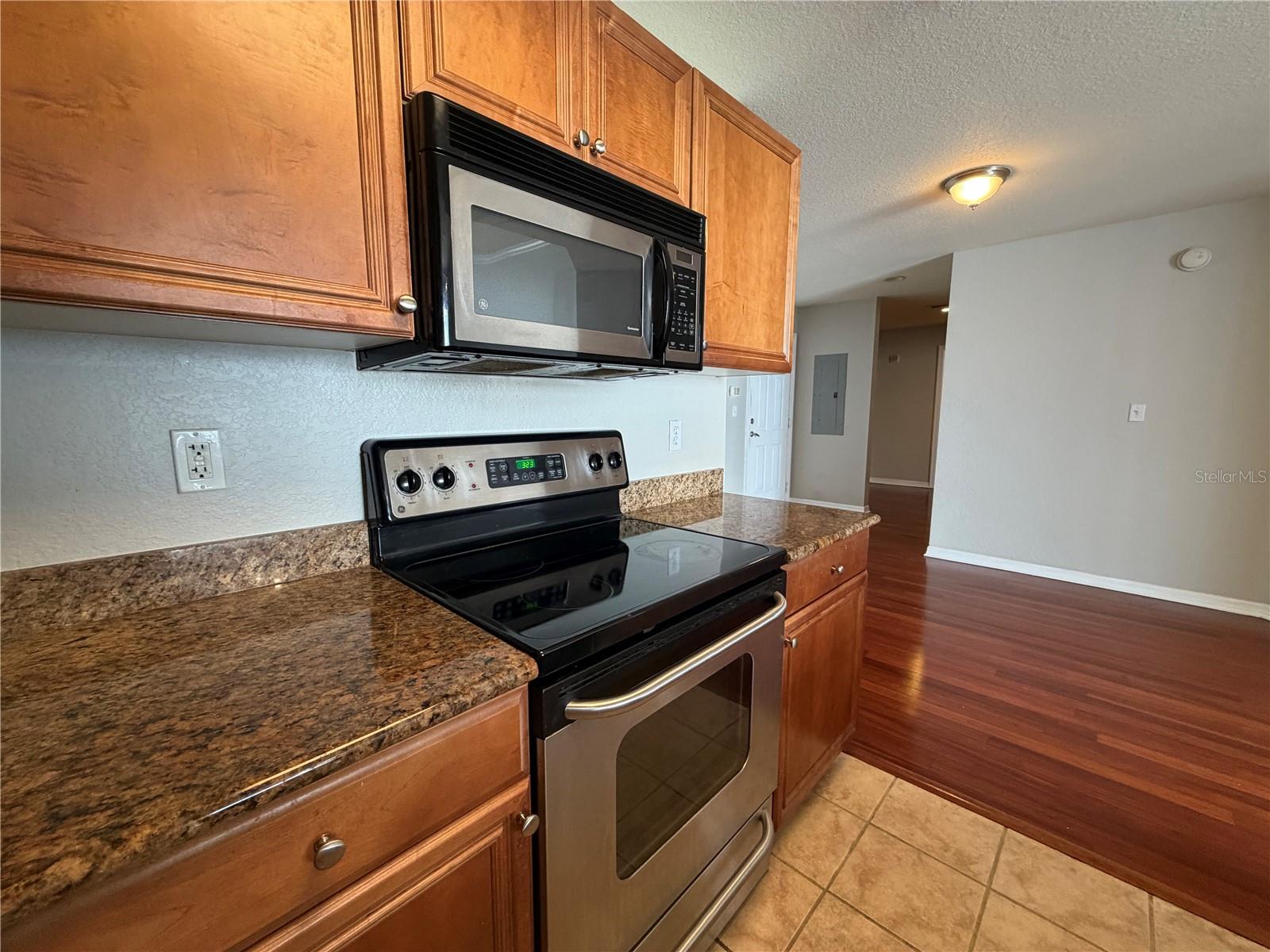 PARKCREST HARBOUR ISLAND CONDO - Residential