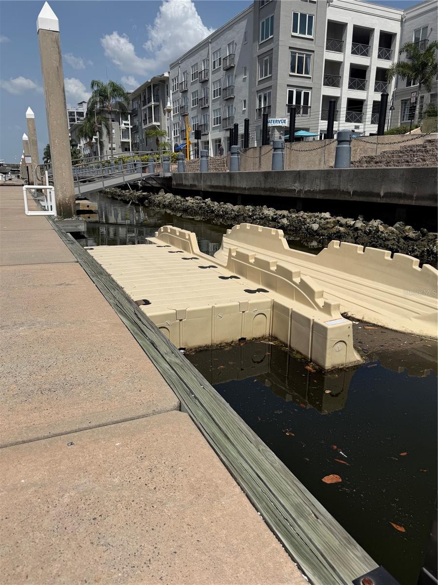 PARKCREST HARBOUR ISLAND CONDO - Residential