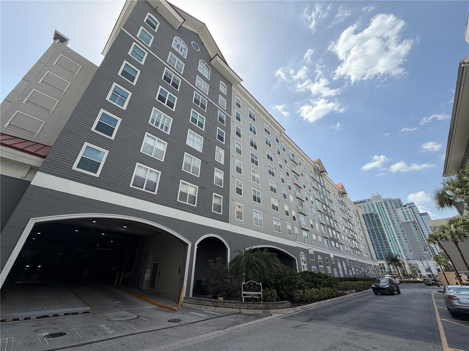 PARKCREST HARBOUR ISLAND CONDO - Residential