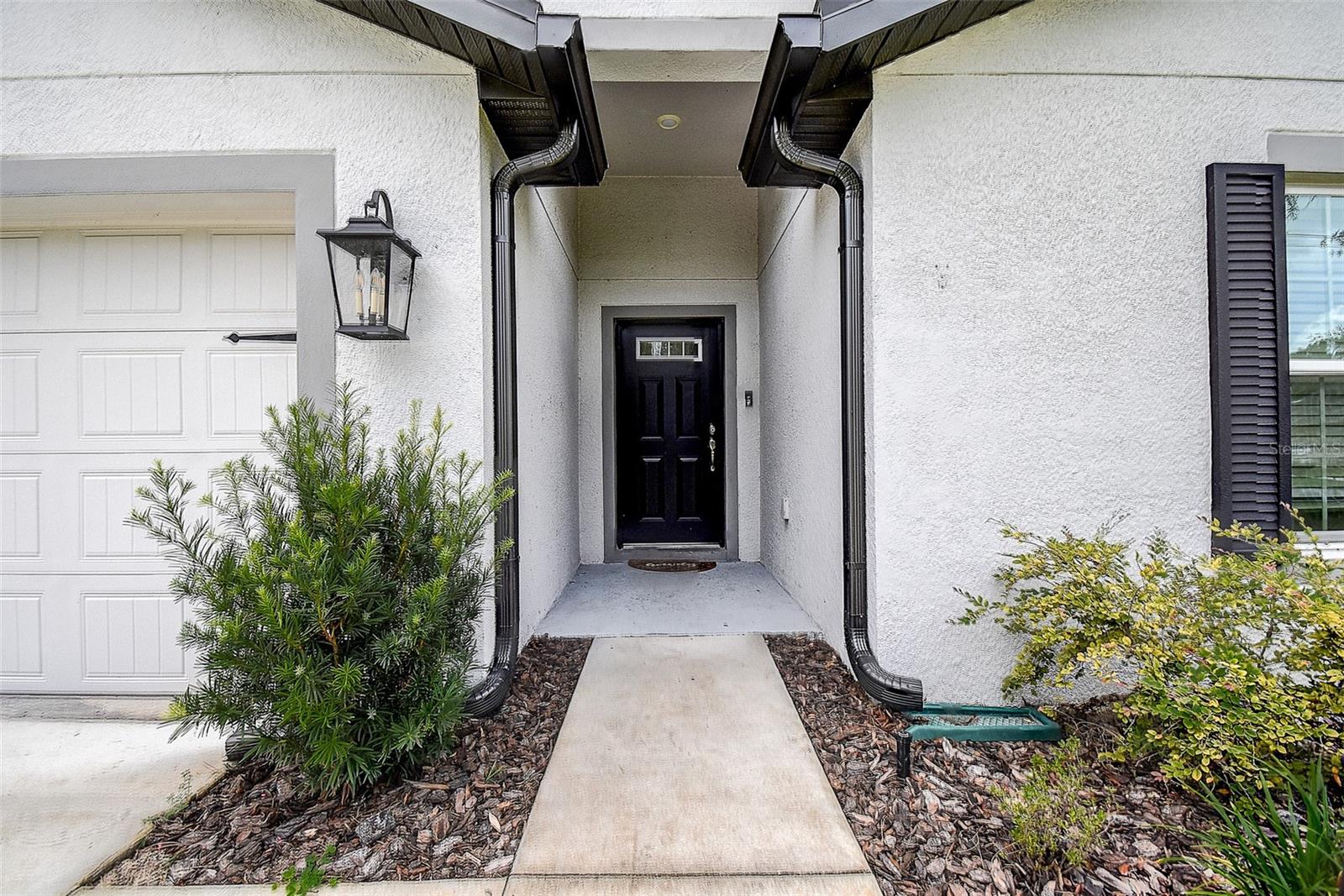 ROYAL HIGHLANDS - Residential