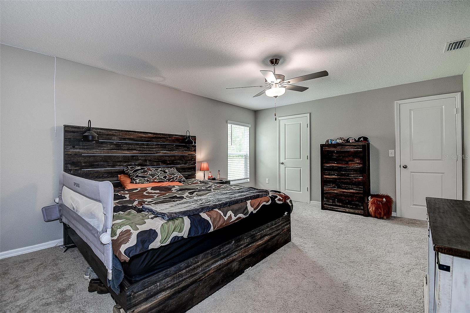 ROYAL HIGHLANDS - Residential