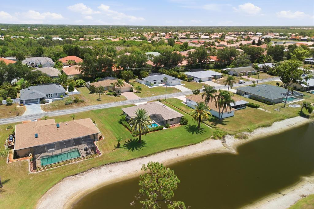 HOURGLASS LAKE ESTATES - Residential