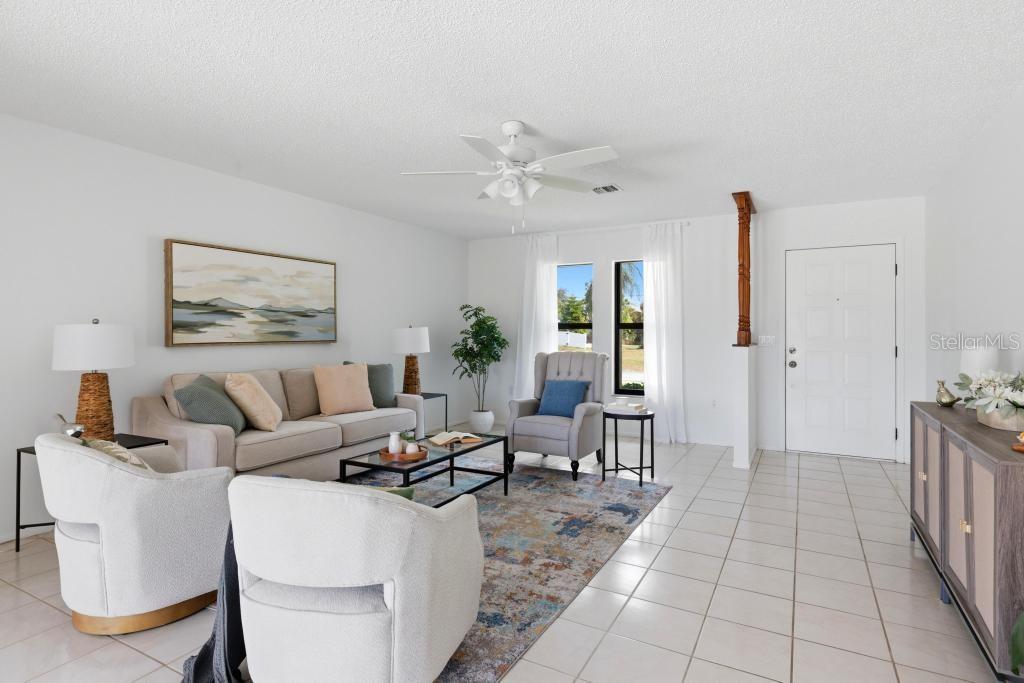 HOURGLASS LAKE ESTATES - Residential