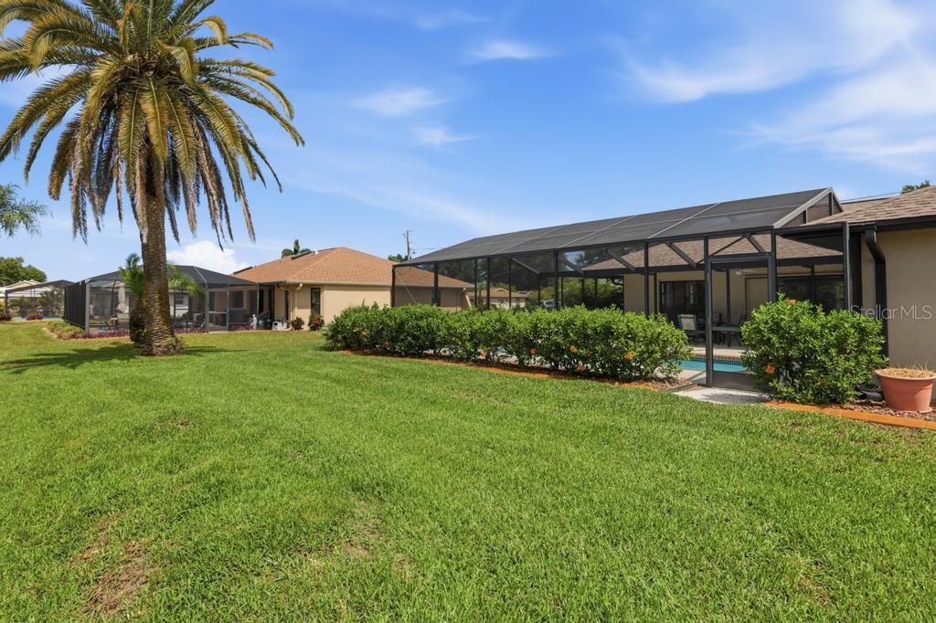 HOURGLASS LAKE ESTATES - Residential