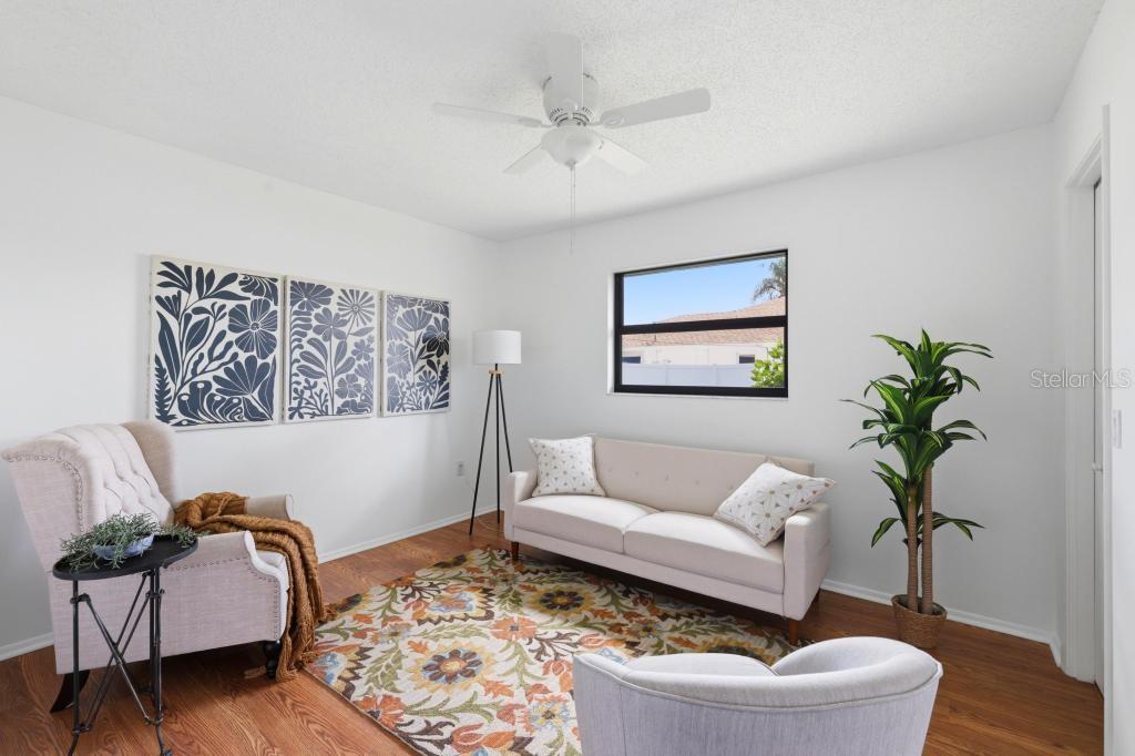 HOURGLASS LAKE ESTATES - Residential
