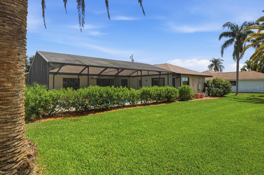 HOURGLASS LAKE ESTATES - Residential
