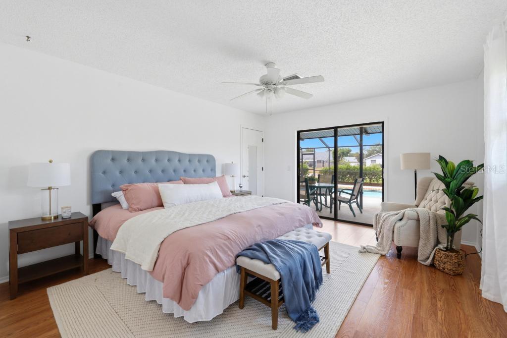 HOURGLASS LAKE ESTATES - Residential