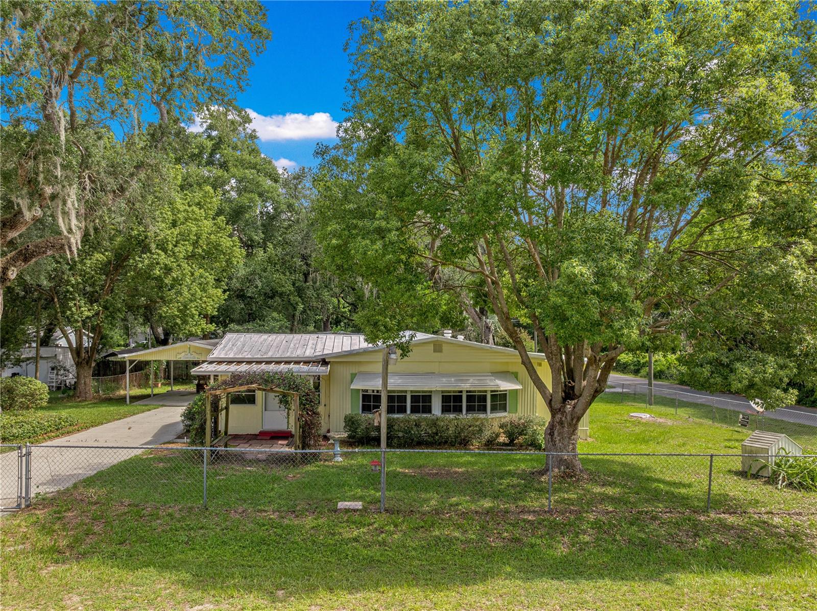 LAKE WEIR VILLAGE - Residential