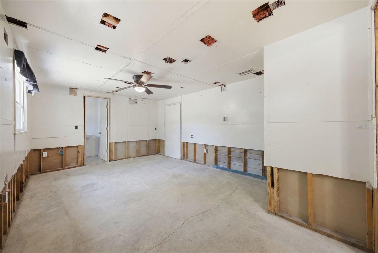 UNPLATTED - Residential