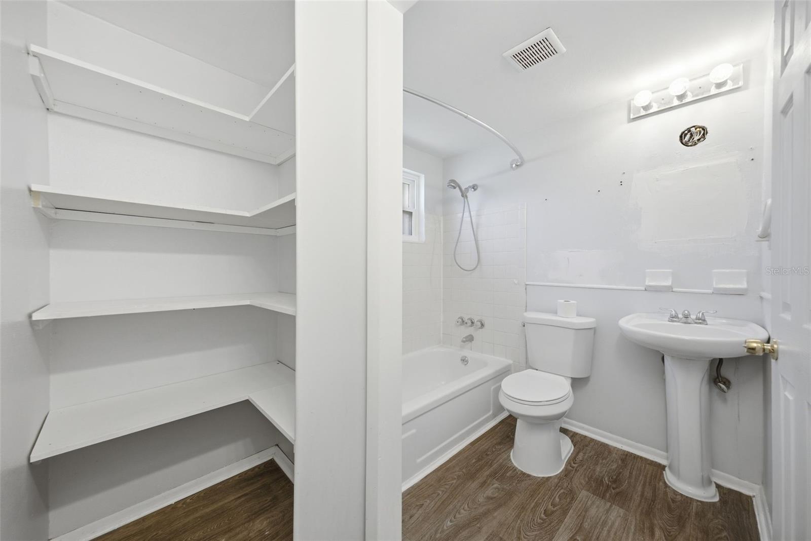 UNPLATTED - Residential