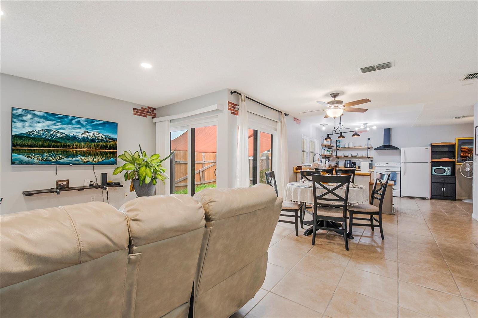 COOPERSMITH VILLAGE AT POINCIANA - Residential Lease
