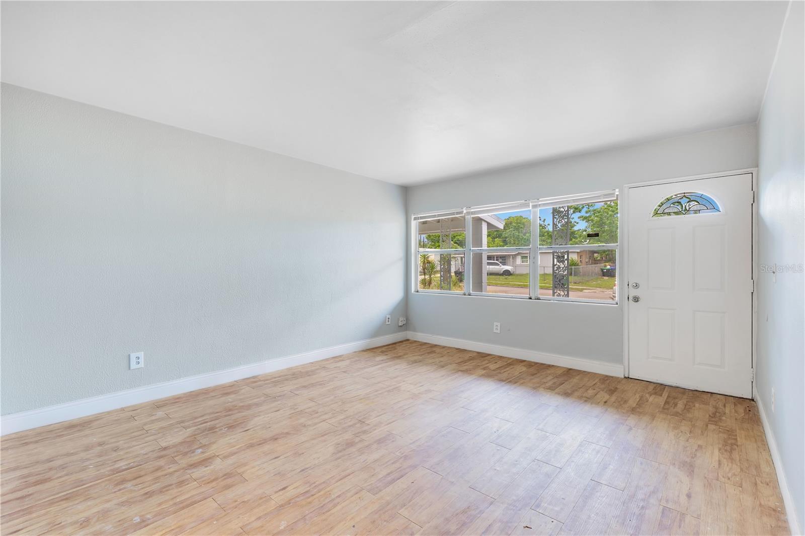 CRESCENT HEIGHTS - Residential