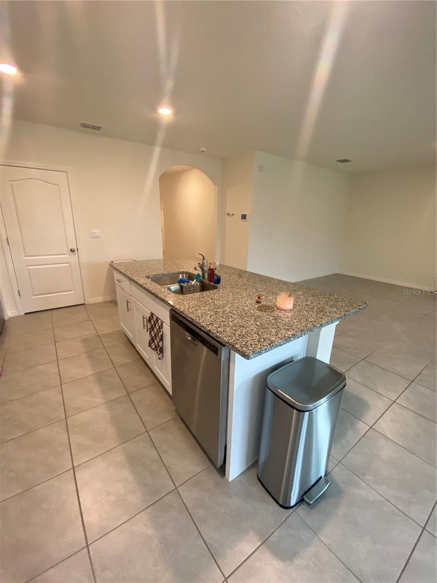 VICTORIA OAKS - Residential Lease