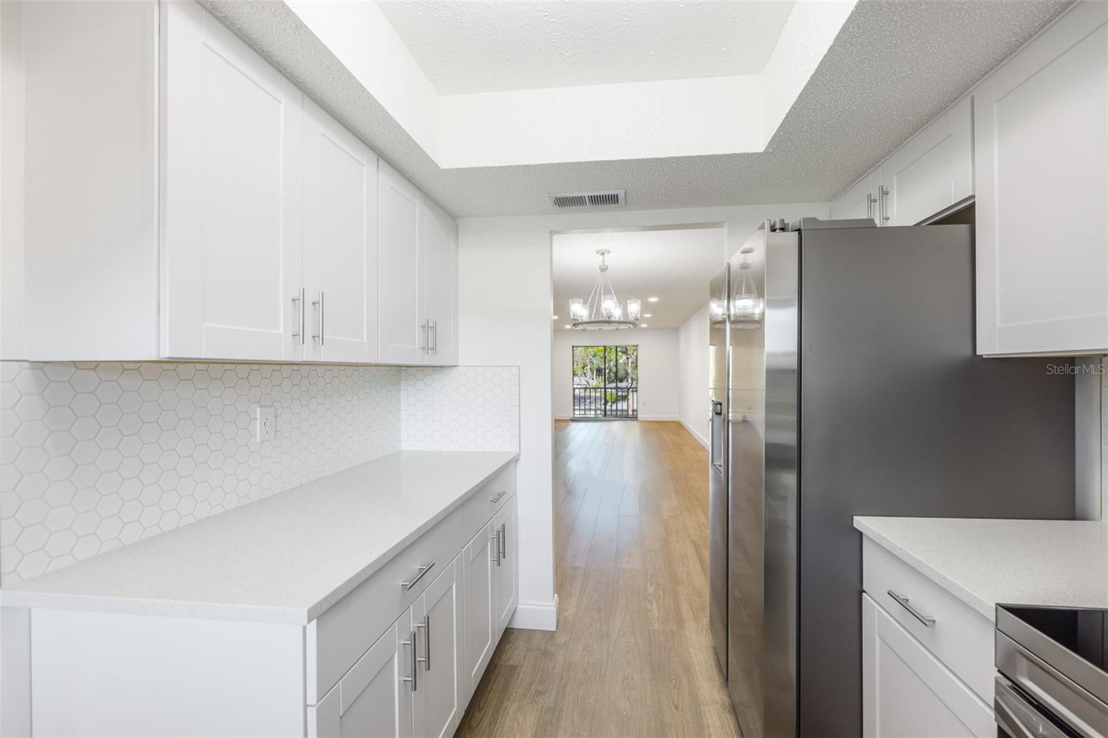 BAYSHORE ON THE LAKE APTS II SEC 3 - Residential