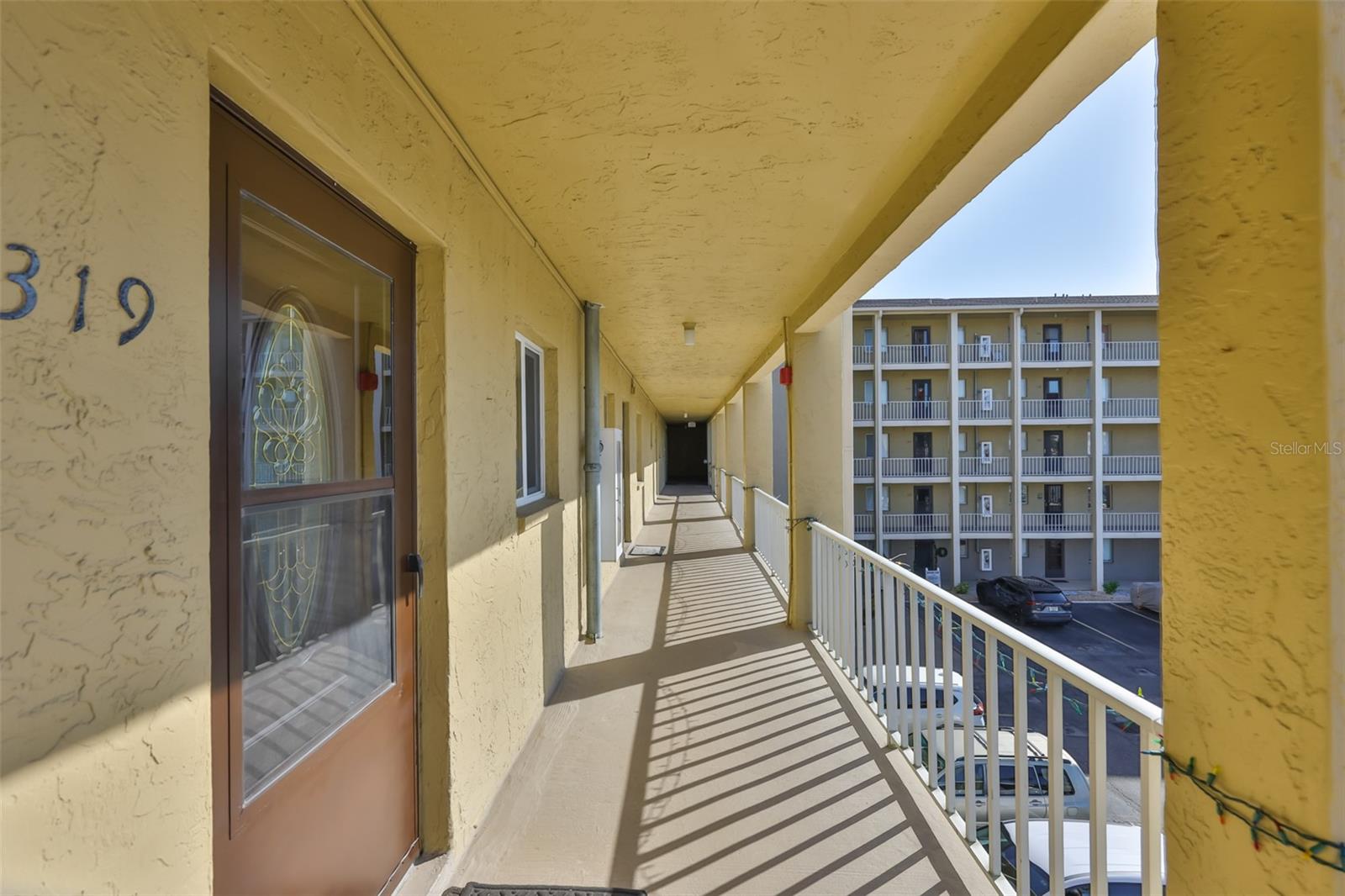 BAYSHORE ON THE LAKE APTS II SEC 3 - Residential