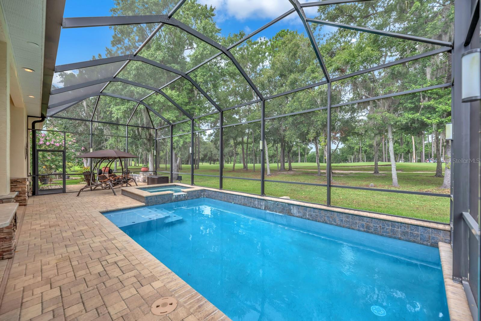 HERNANDO OAKS PH 1 - Residential