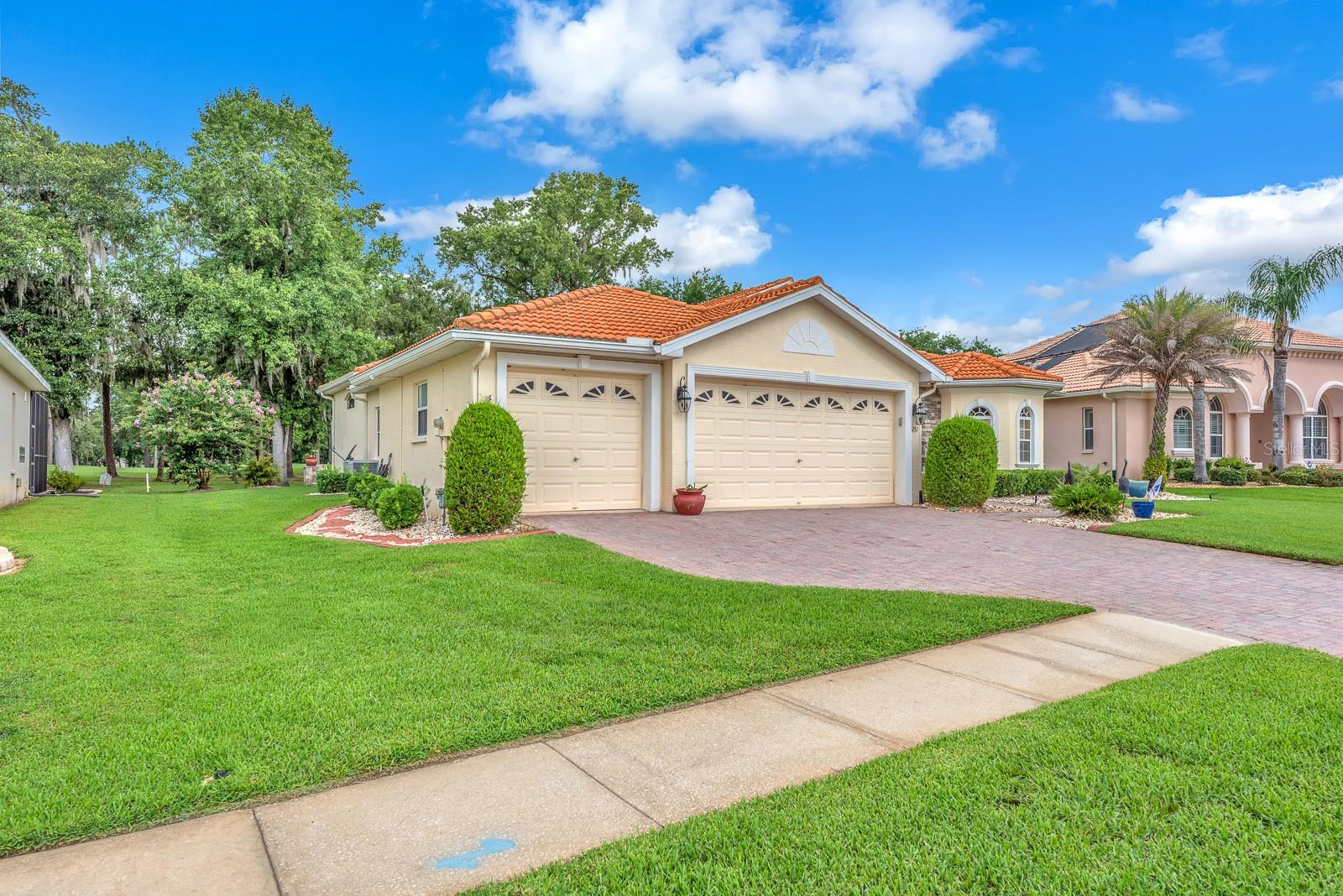 HERNANDO OAKS PH 1 - Residential