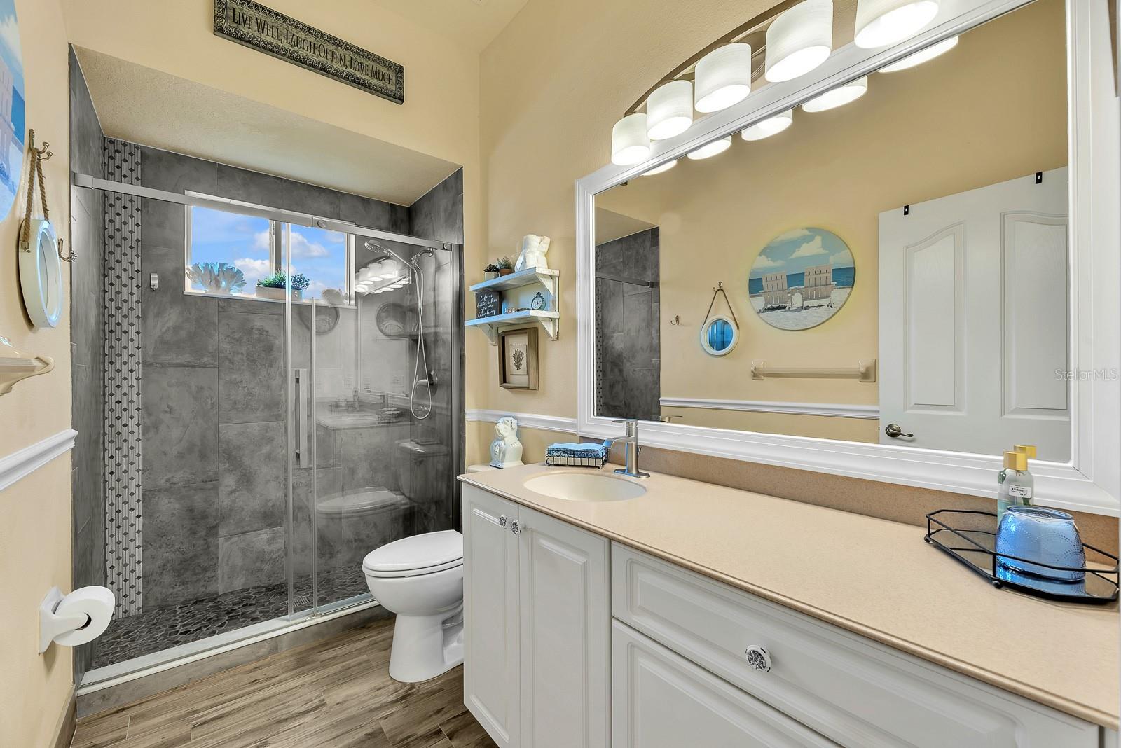 HERNANDO OAKS PH 1 - Residential