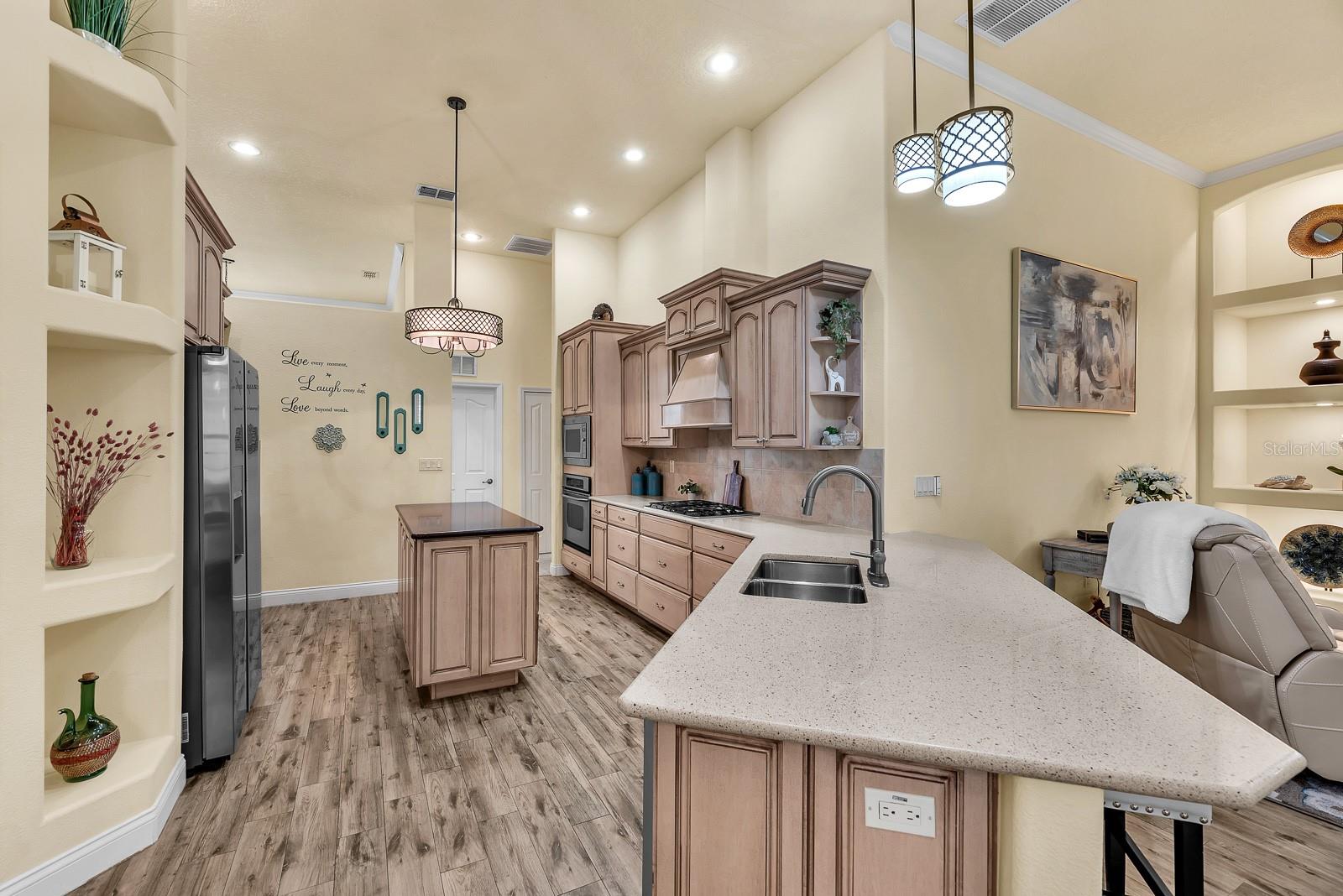 HERNANDO OAKS PH 1 - Residential