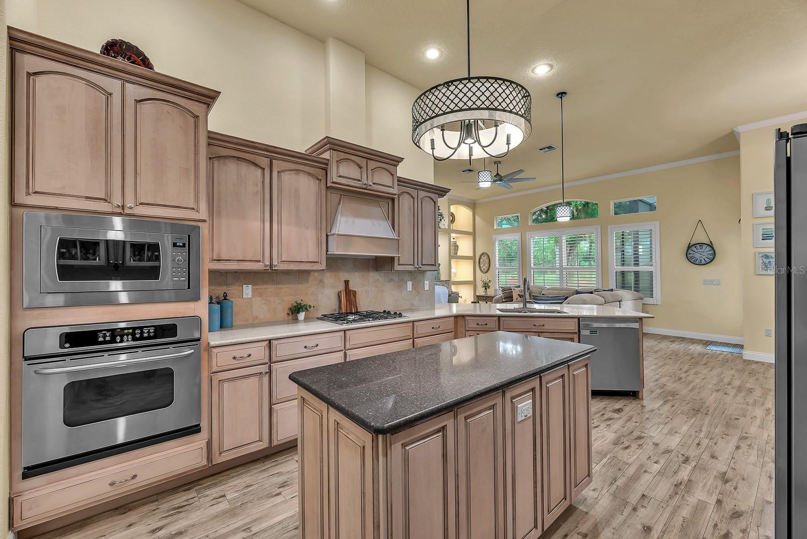 HERNANDO OAKS PH 1 - Residential