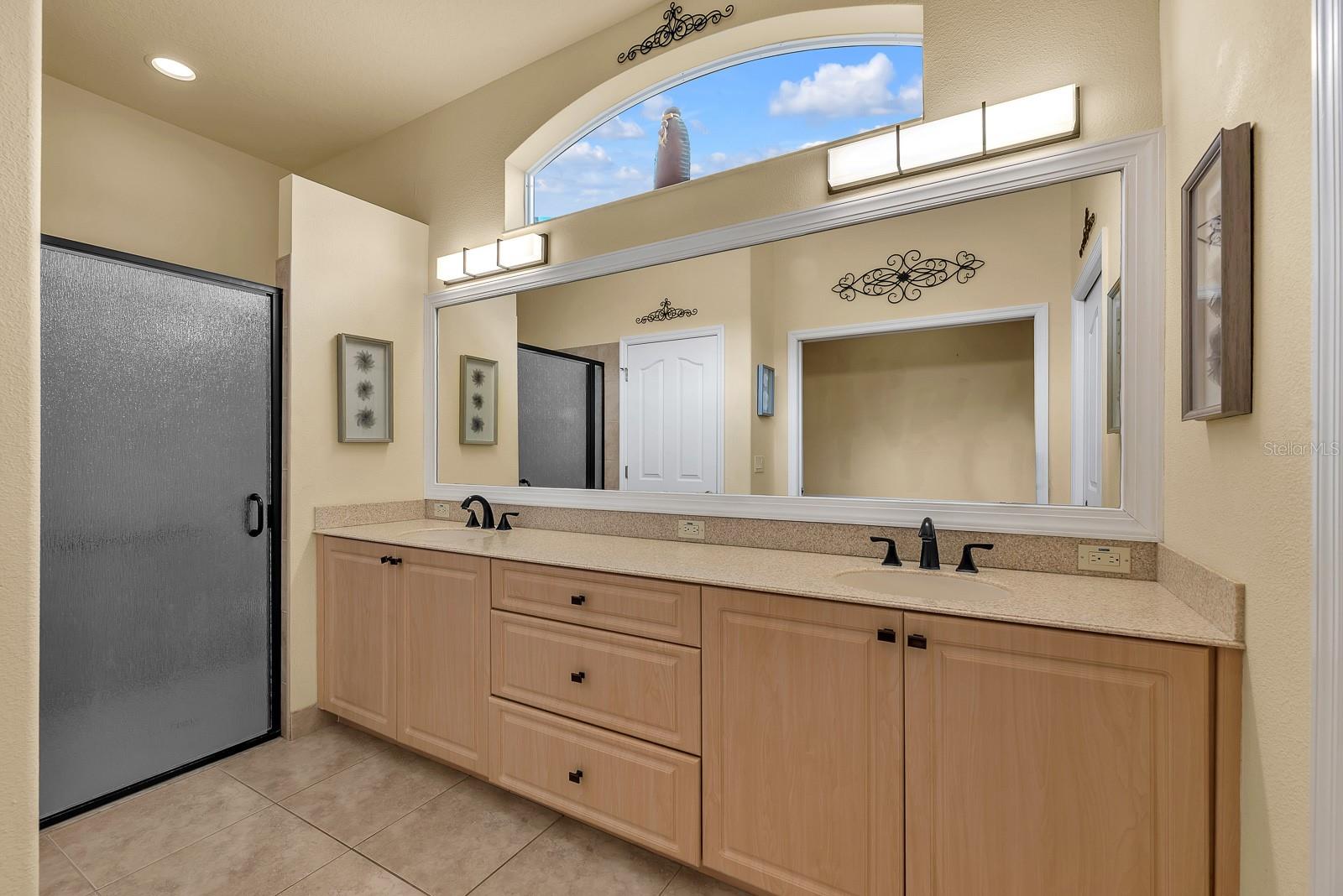 HERNANDO OAKS PH 1 - Residential