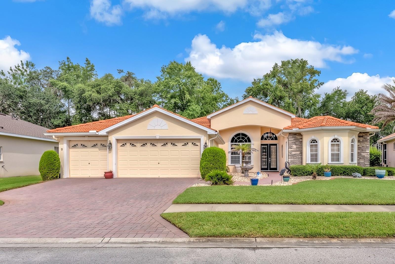 HERNANDO OAKS PH 1 - Residential