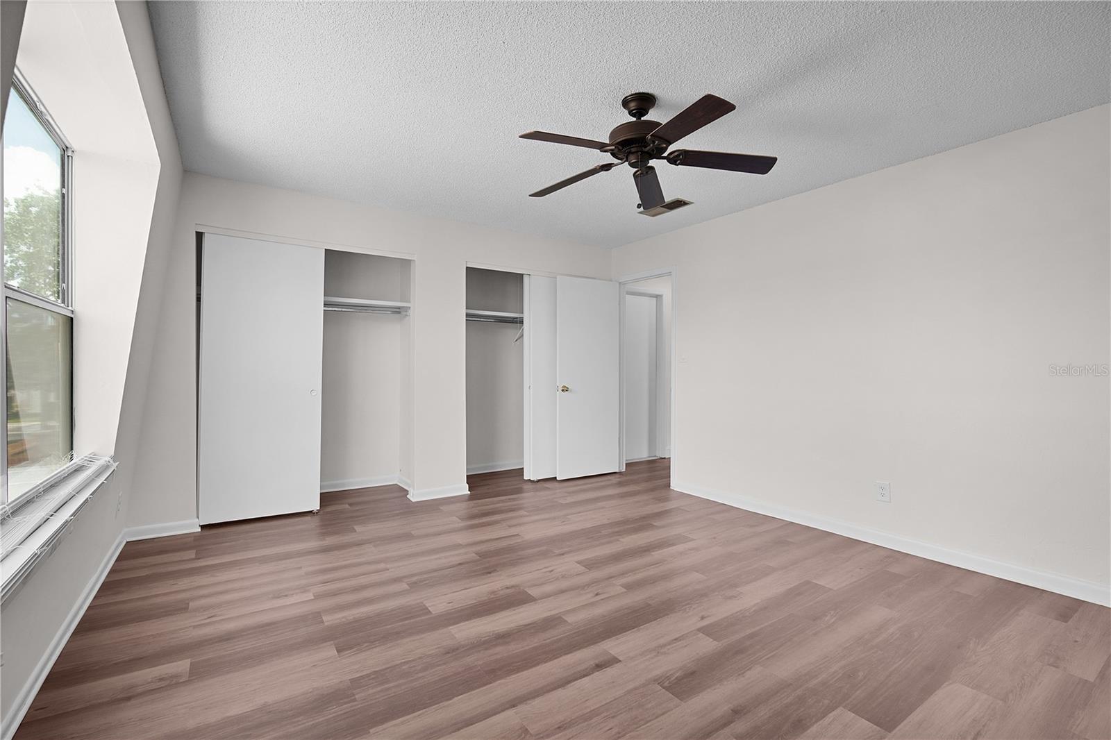 FOUR SEASONS CONDO - Residential