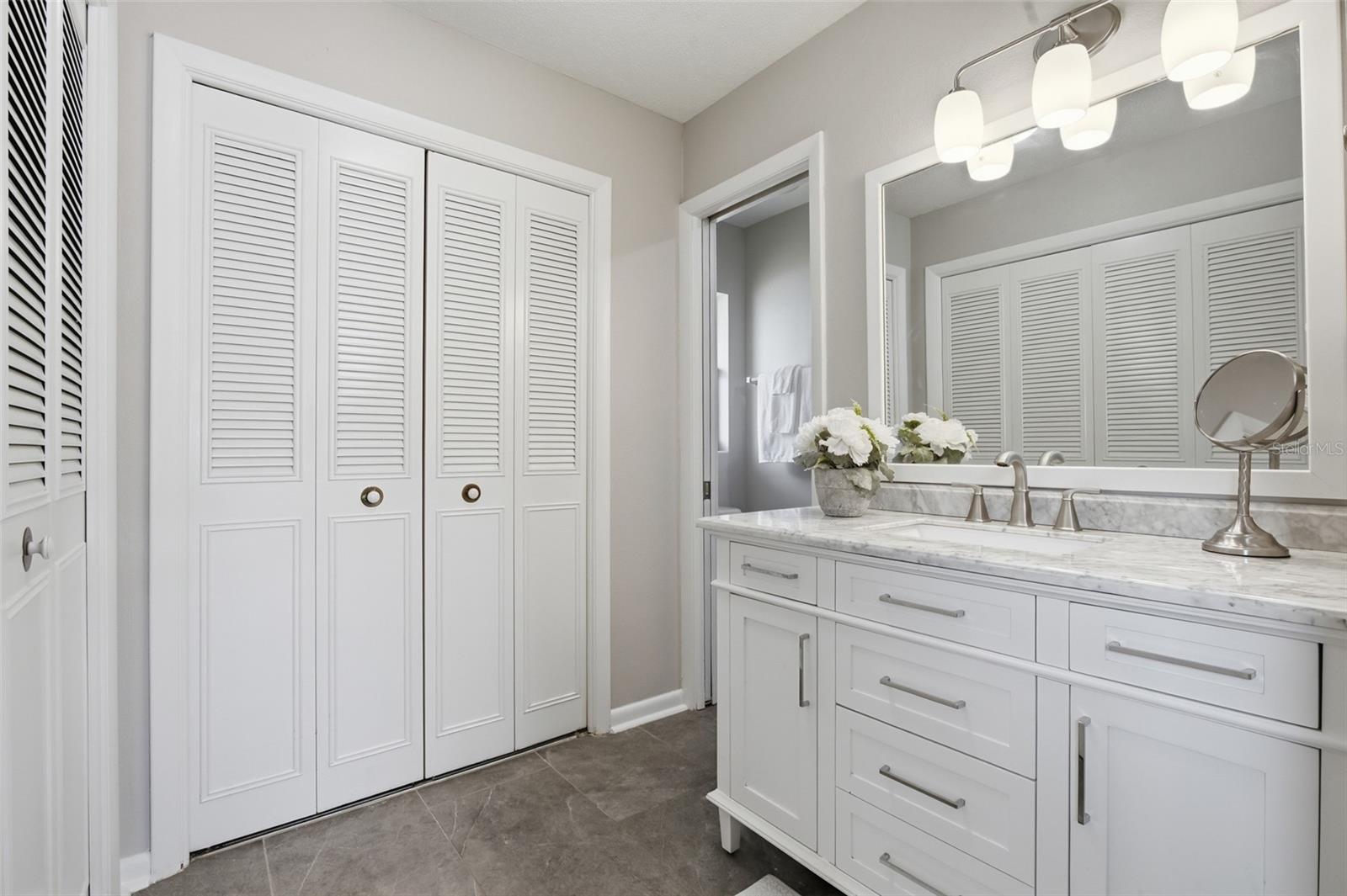 GREENFIELD MANOR - Residential