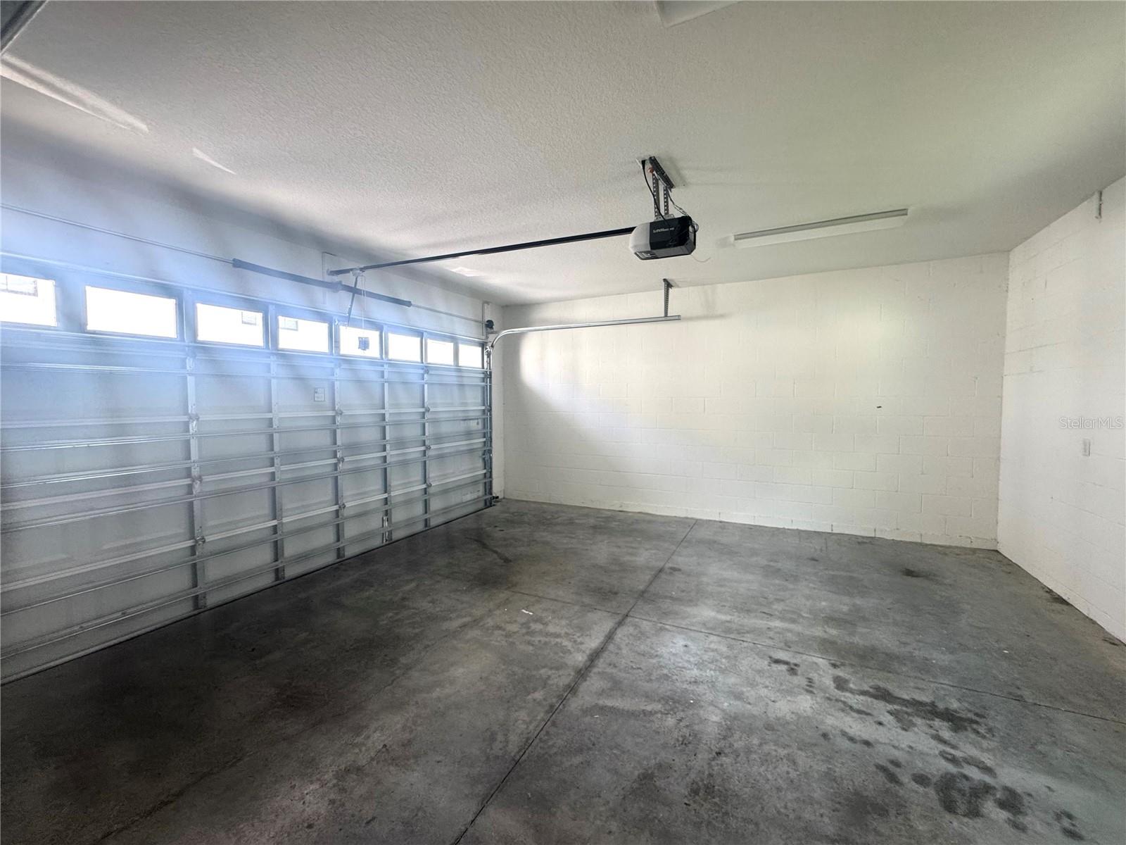 MAYER MANOR - Residential Lease