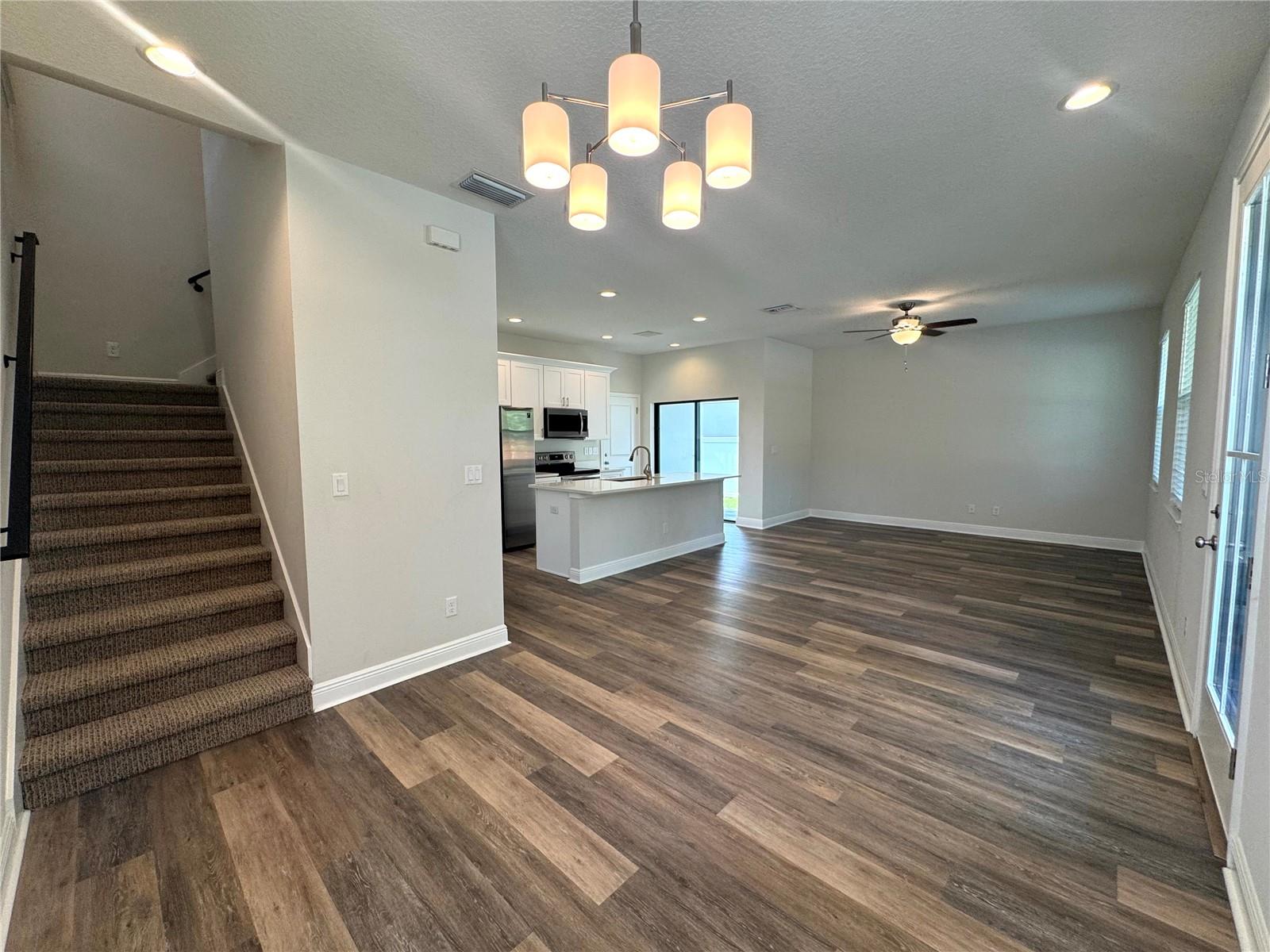 MAYER MANOR - Residential Lease