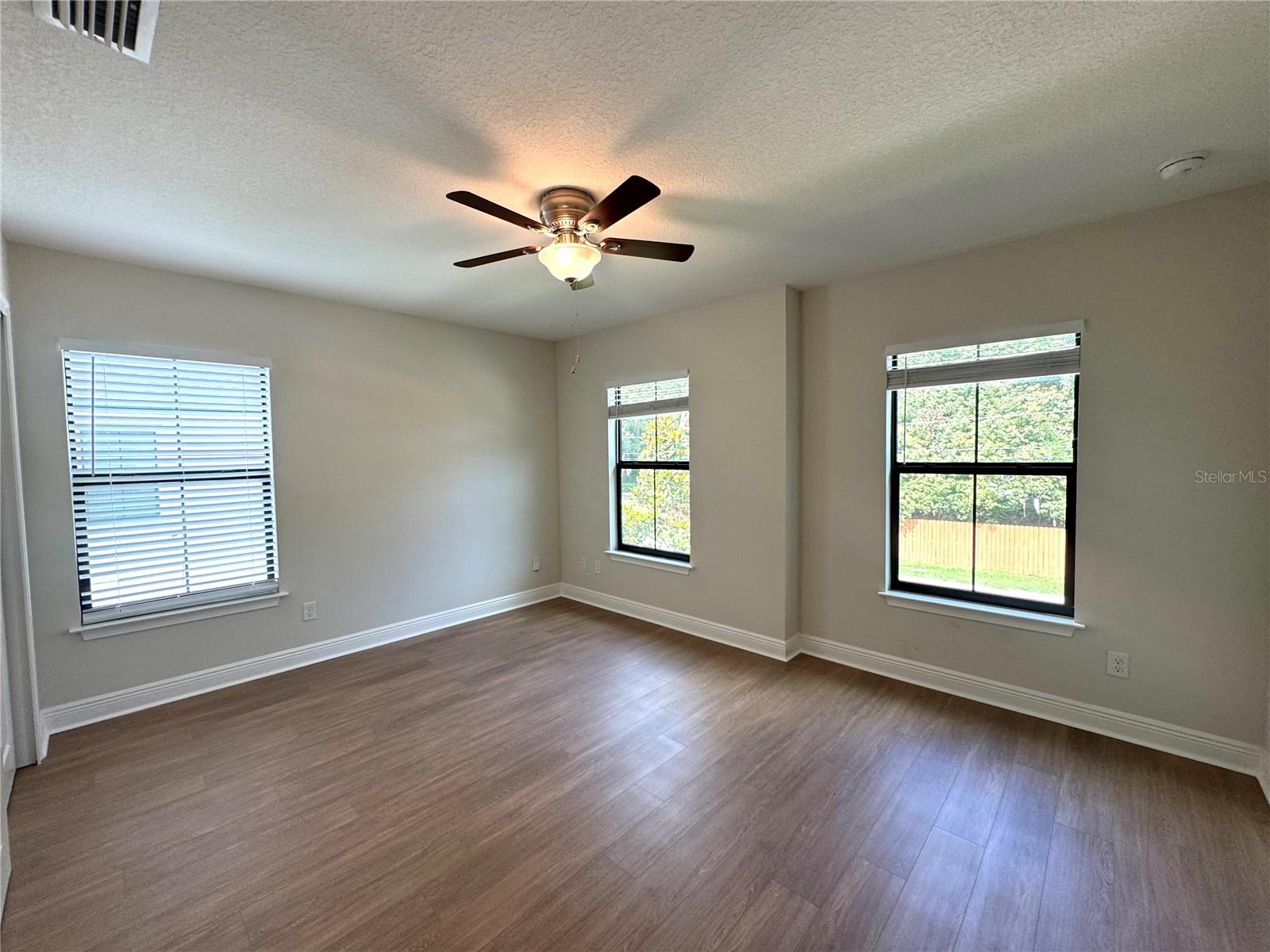 MAYER MANOR - Residential Lease