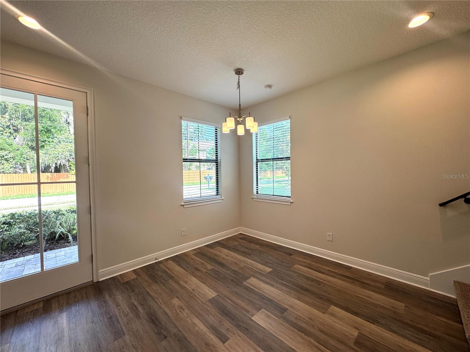 MAYER MANOR - Residential Lease