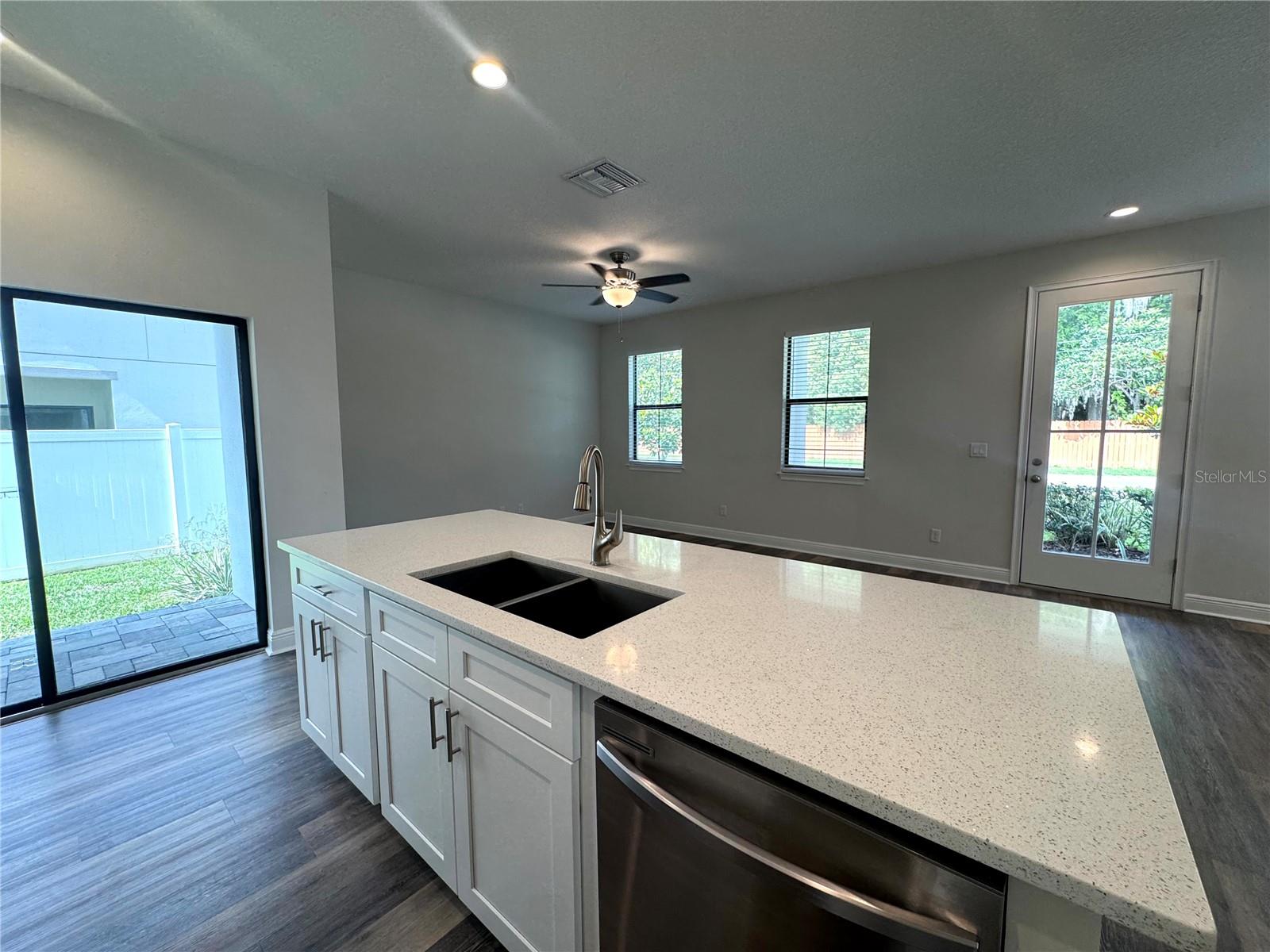 MAYER MANOR - Residential Lease