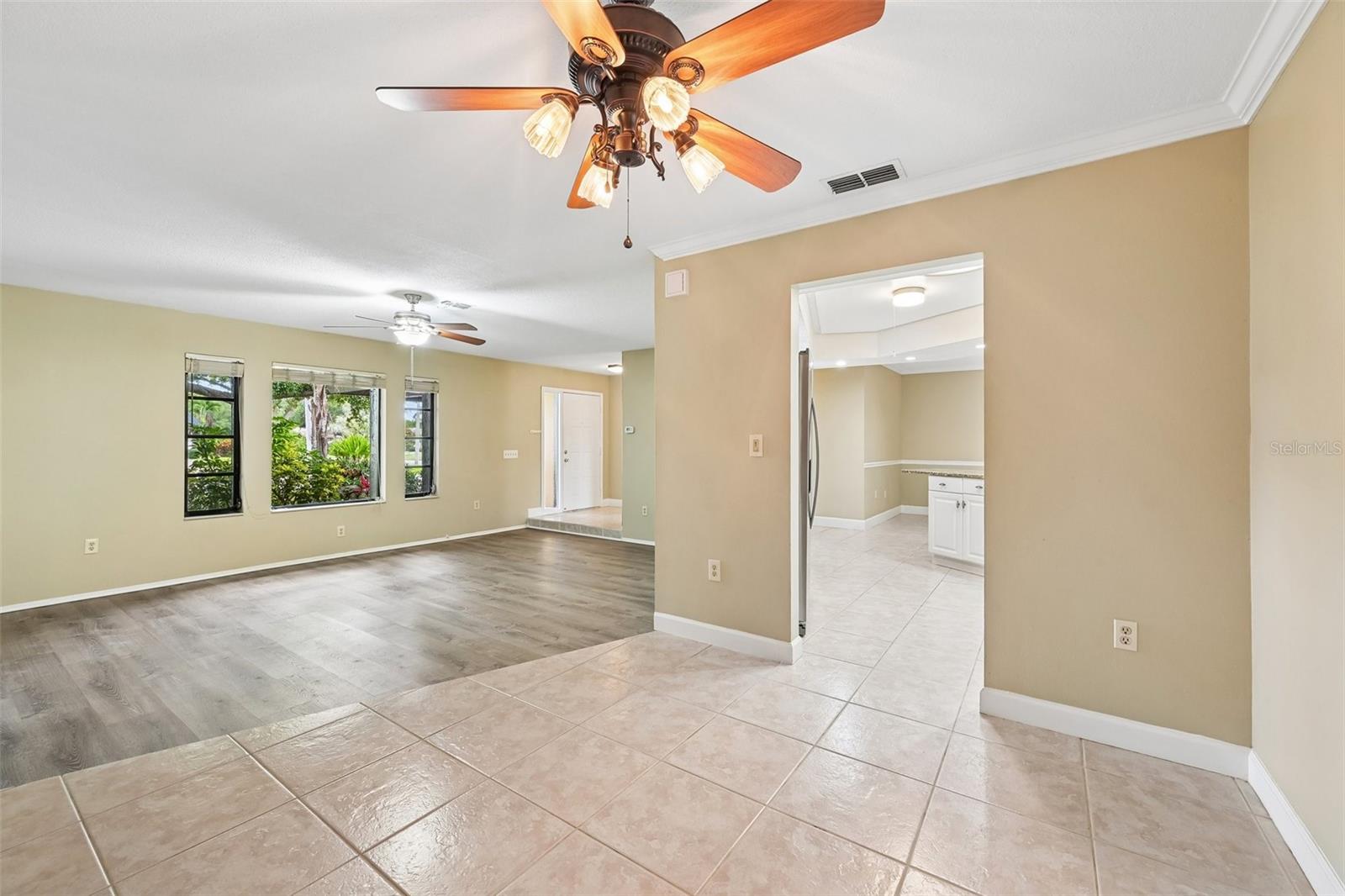 BENEVA PINES - Residential