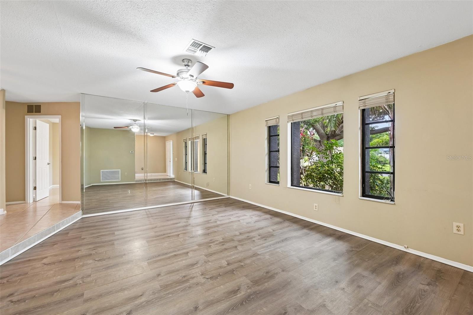 BENEVA PINES - Residential